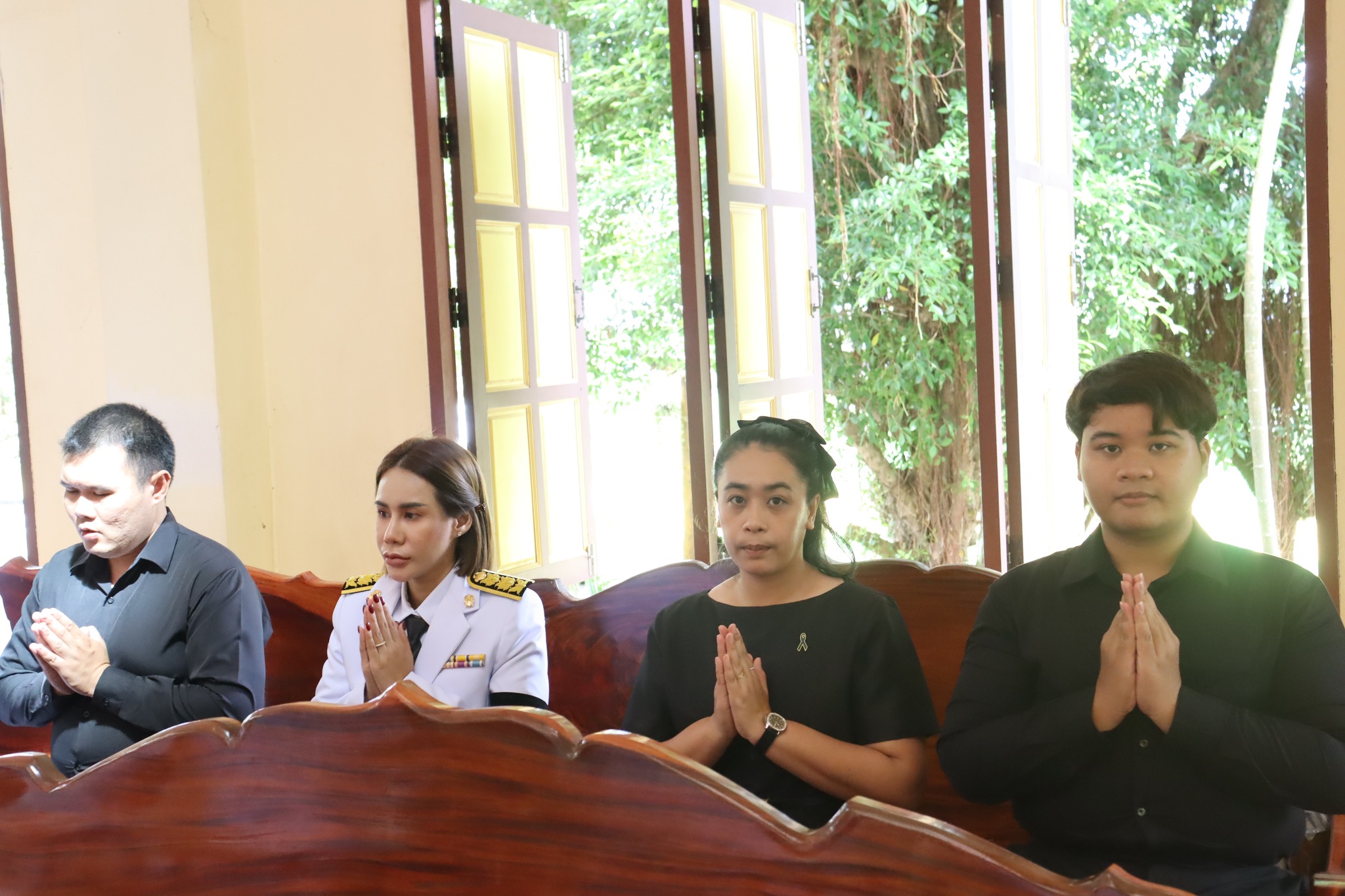 🇹🇭 ทต.ศาลาด่าน เข้าร่วมพิธีบำเพ็ญกุศลเพื่ออุทิศถวายเป็นพระราชกุศลแด่สมเด็จพระนางเจ้าสิริกิติ์ พระบรมราชินีนาถ พระบรมราชชนีพันปีหลวง