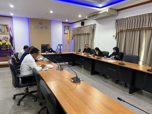ทต.ศาลาด่าน จัดประชุมคณะกรรมการสนับสนุนการจัดทำแผนพัฒนาเทศบาลตำบลศาลาด่าน ครั้งที่ 1/2568