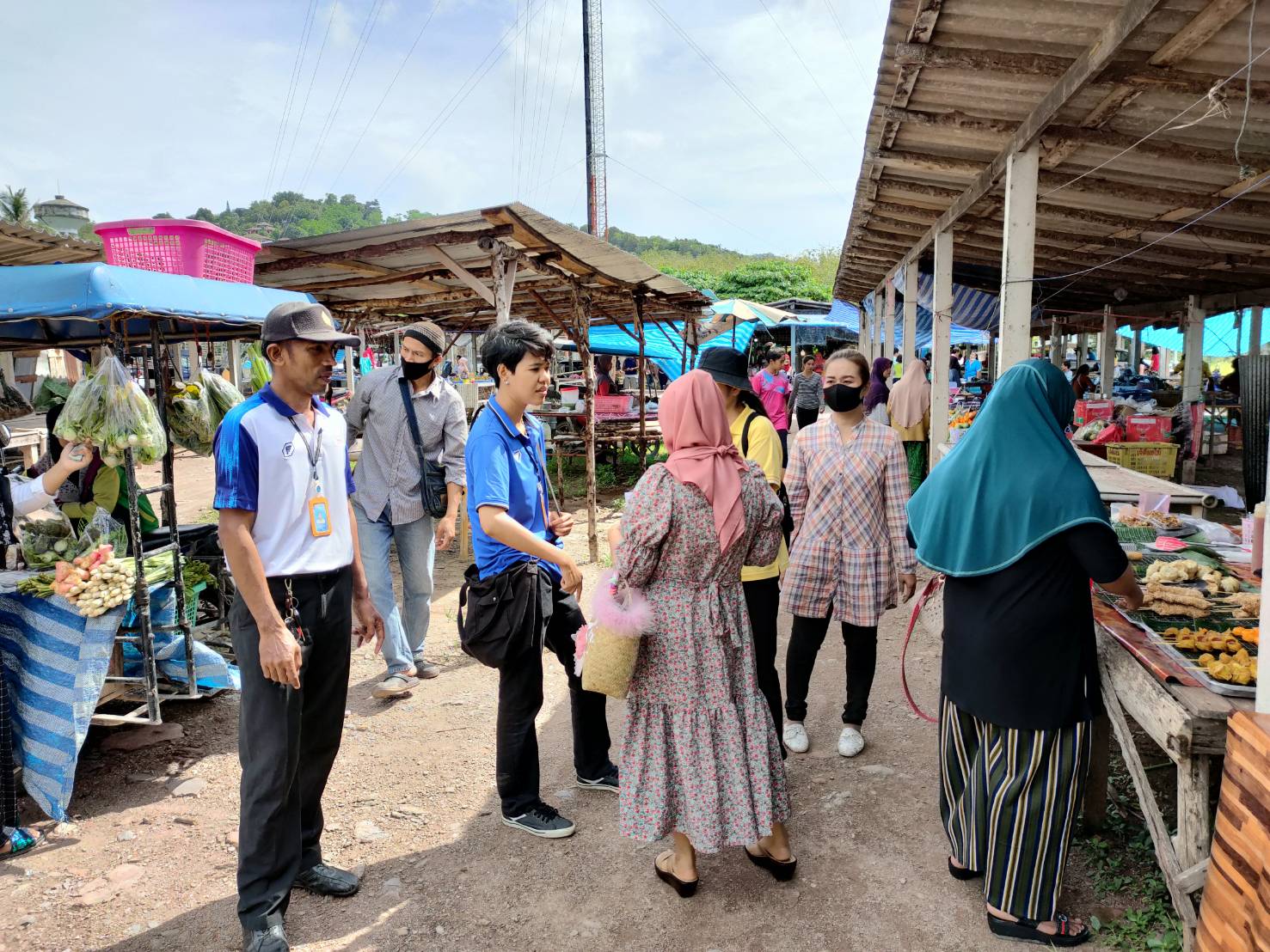 ทต.ศาลาด่าน ดำเนินการลงพื้นที่ตรวจประเมินสถานประกอบการในพื้นที่ตำบลศาลาด่าน เพื่อพิจารณาต่อใบอนุญาตและหนังสือรับรอง